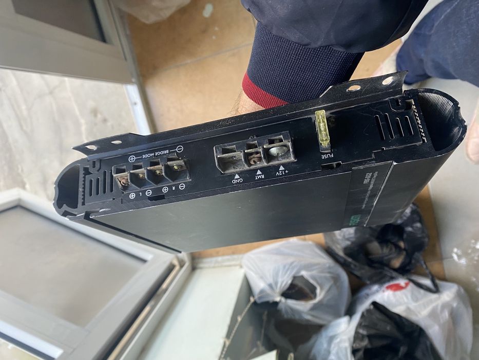 Авто усилитель Fusion