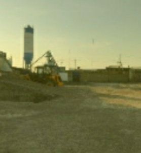 Продаётся 1 га производственная база.