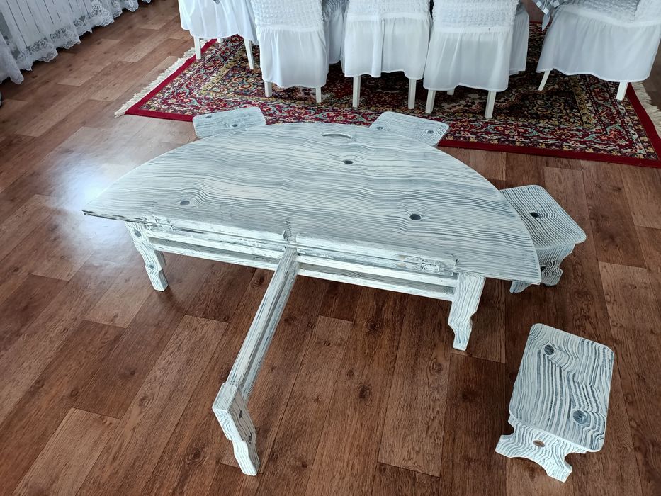 Продам казахский стол