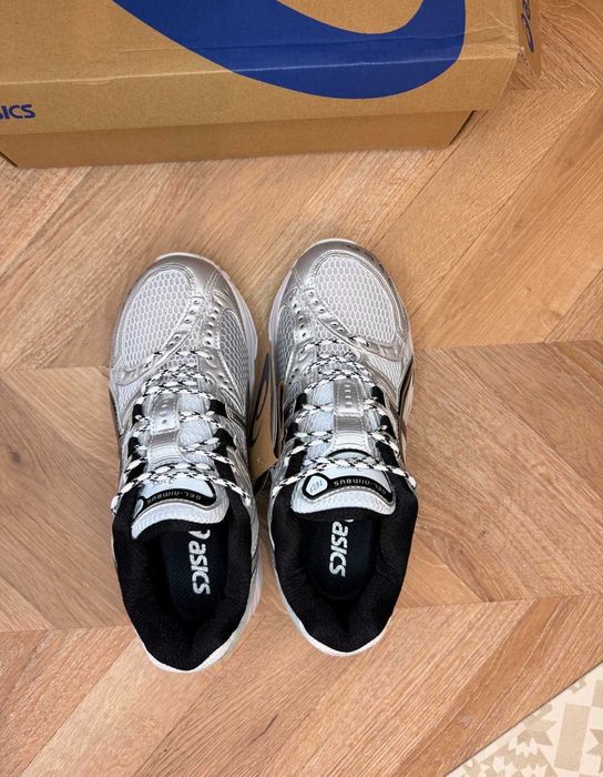 Спортни обувки ASICS