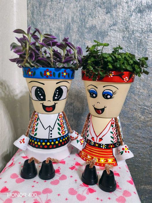 Ghivece personalizate (de la 50 )