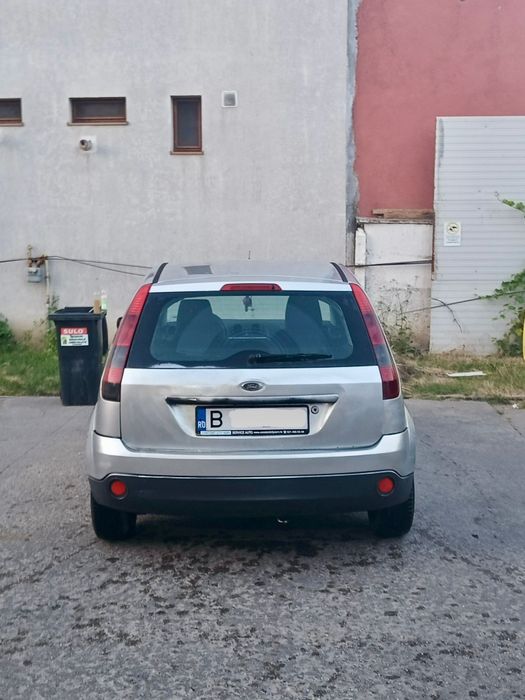 FORD Fiesta 2005 — imagine 4