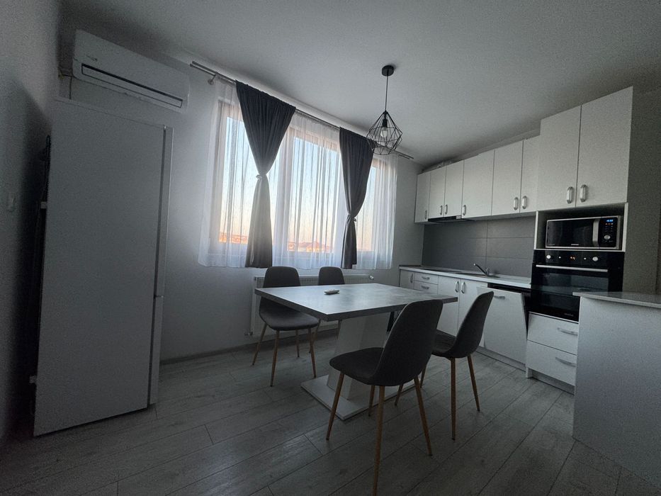 Inchiriez Apartament cu doua camere , zona Oncea