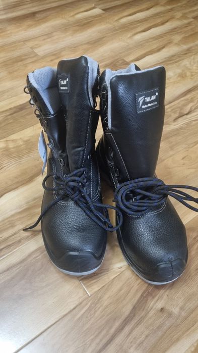 Мужские ботинки новые