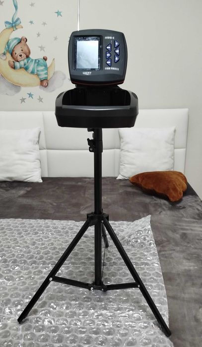 Лодка за захранка ZV6 с вграден сонар Lucky FF918 cwl с бг език