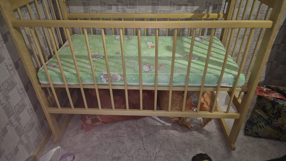 Детская качеля кровать