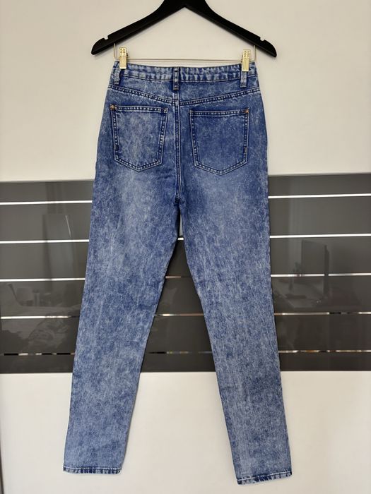 Blugi mom fit cu talie inalta