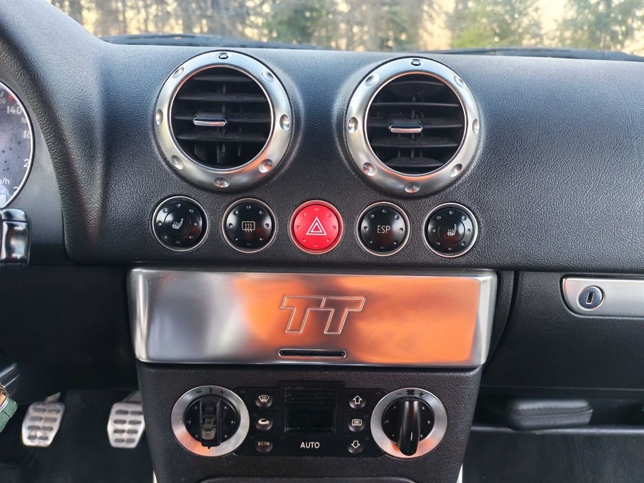 Продавам Audi TT,  1.8 turbo,  1998г