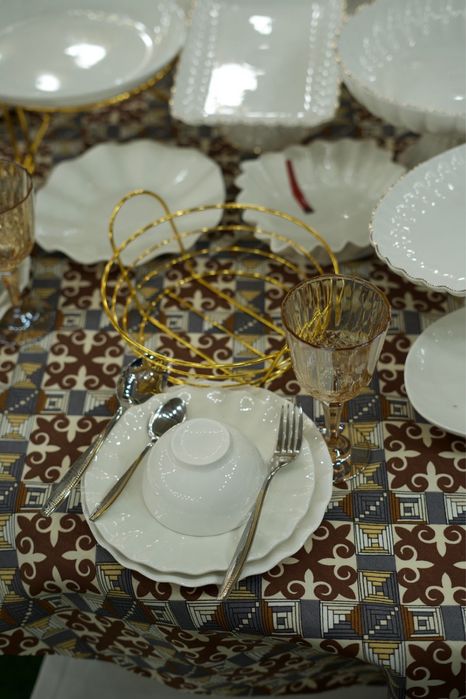 Прокат посуды, столы и шатер