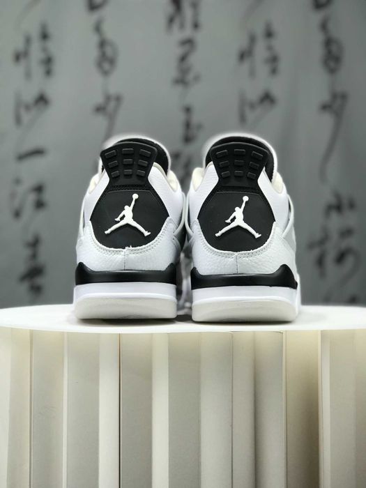Jordan 4 retro military black 38-45