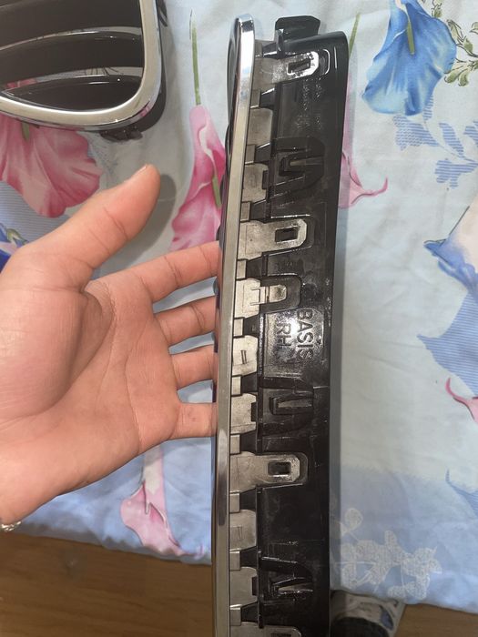 Grile frontale auto + inserții decorative M – aspect sport premium