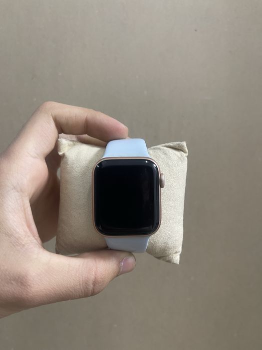 Apple Watch 4 series 40 mm