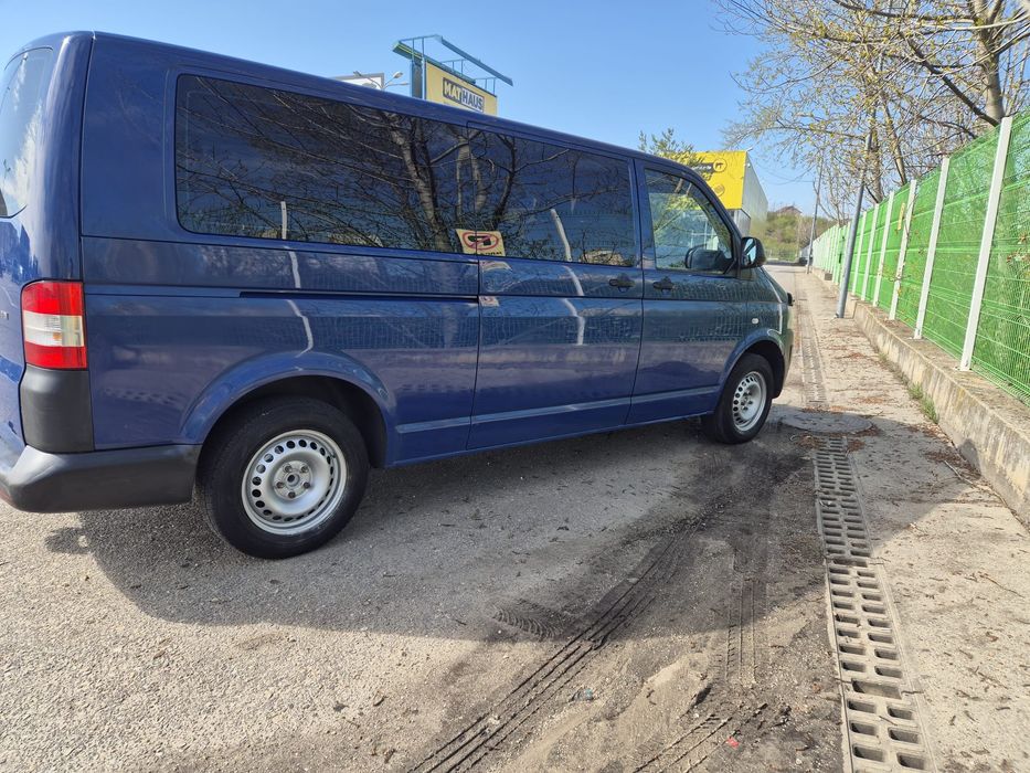 T 5  Caravelle  2014  9 Locuri ,Lung adus recent