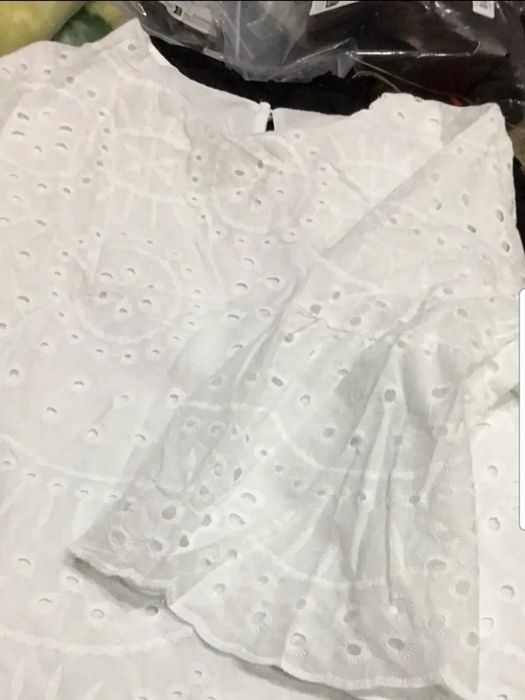 Дантелена рокля .