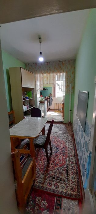 Продам квартиру на 4-этаже 3х комнатная кв.