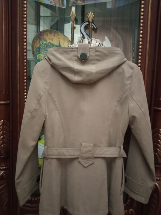 Продам тренч Max Mara