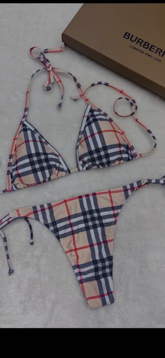 Costum de baie chilot tanga  Fndi, Vuitton, Burberry