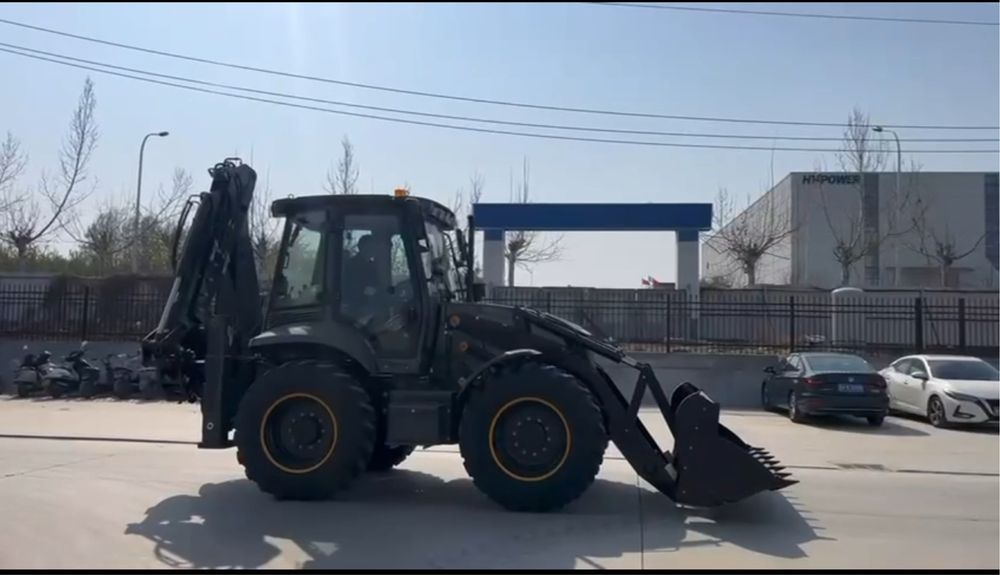 Экскаватор-погрузчик