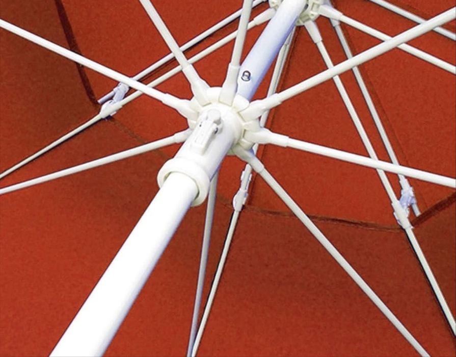 Качествен чадър с два покрива в ново състояние