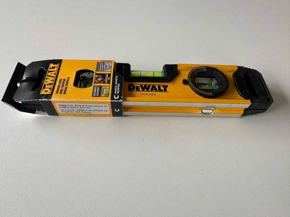 Nivela Dewalt DWHT43003