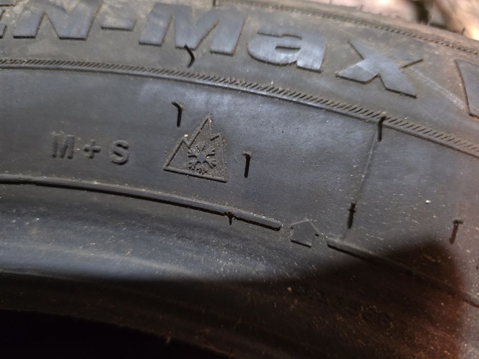 Продам зимние шины