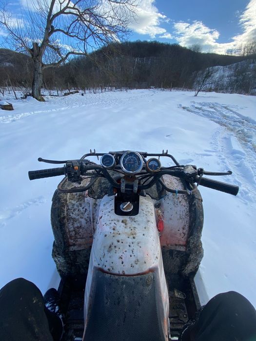 Vând ATV hummer 250cc