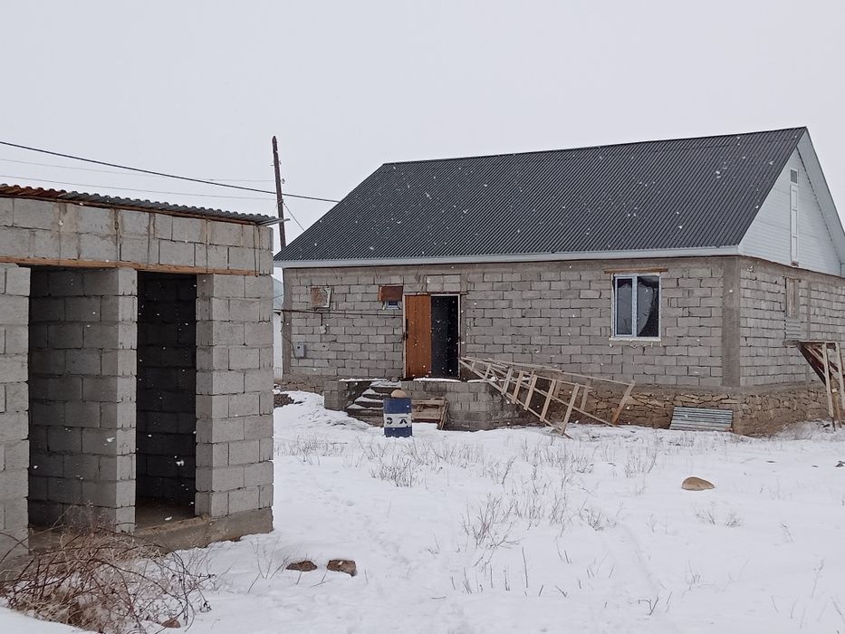 Дом недостроенный