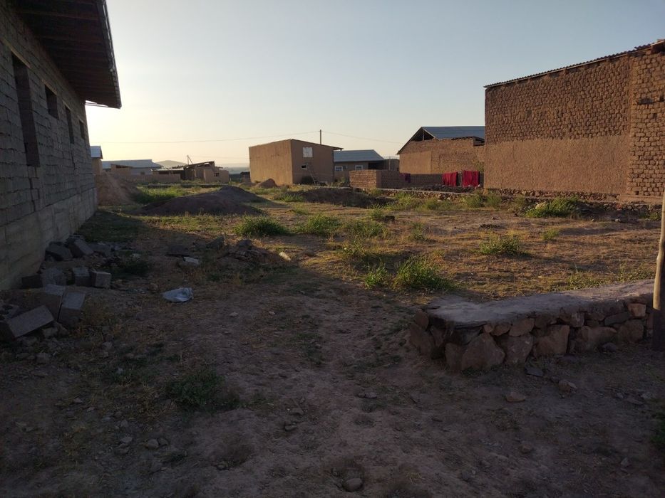 Uchastka uy kuyov boshi mahallasi 6 sute yer