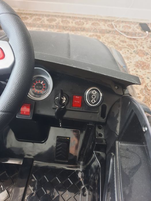 Продам Детский машинку