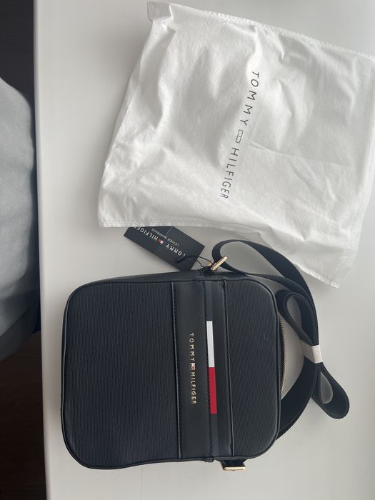 Барсетка томми  хилфигер