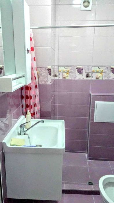 Дава се под наем Двустаен апартамент в Добрич, Център - 65 кв.м за 331.5 € - Снимка #6