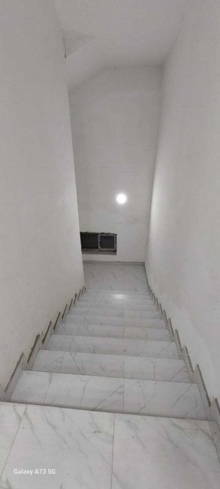 Сдаётся в аренду 3-х этажное здание в Алмазарском районе