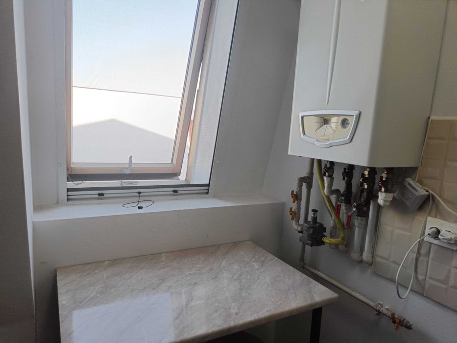 Închiriez garsoniera