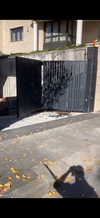 Porti din aluminiu.  Metalice