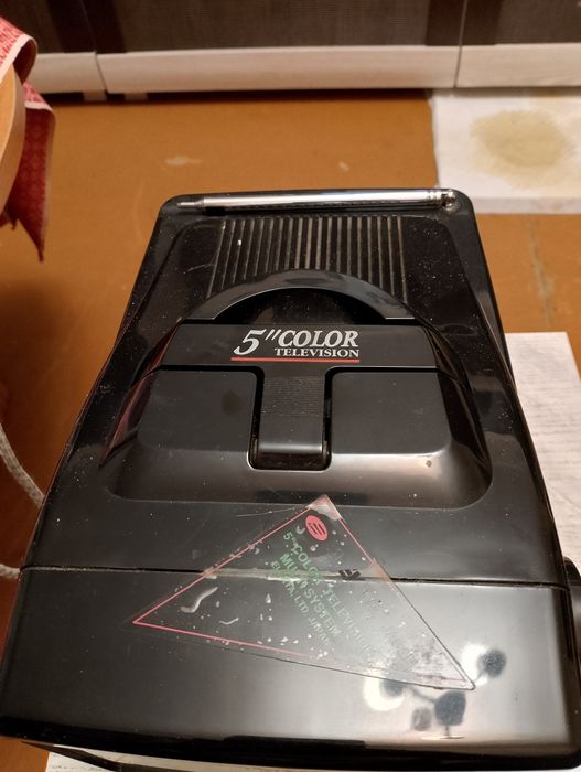 Переносной телевизор