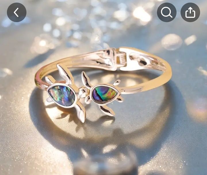 Уникална Деликатна Гривна с Шарка На Цветя- Бижу Със Сребърно Покрит