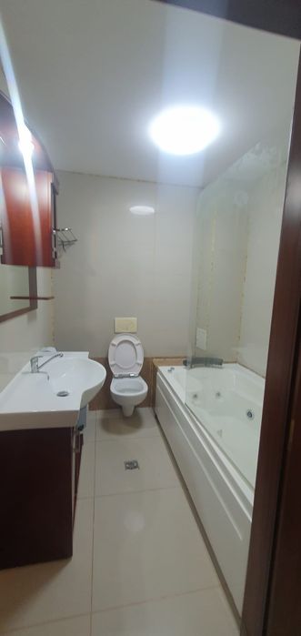 Inchiriez apartament 2 camere in Mamaia,zona butoaie/H.Vega in perioada universitara