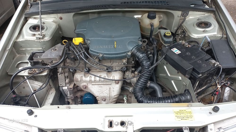 Vind dacia solenza