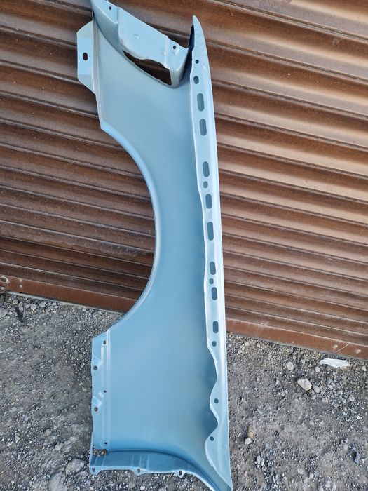 Преден ляв калник за мерцедес w140 s class