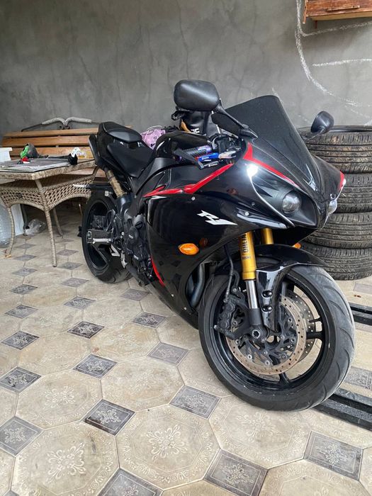 Yamaha r1 2014yil srochnga