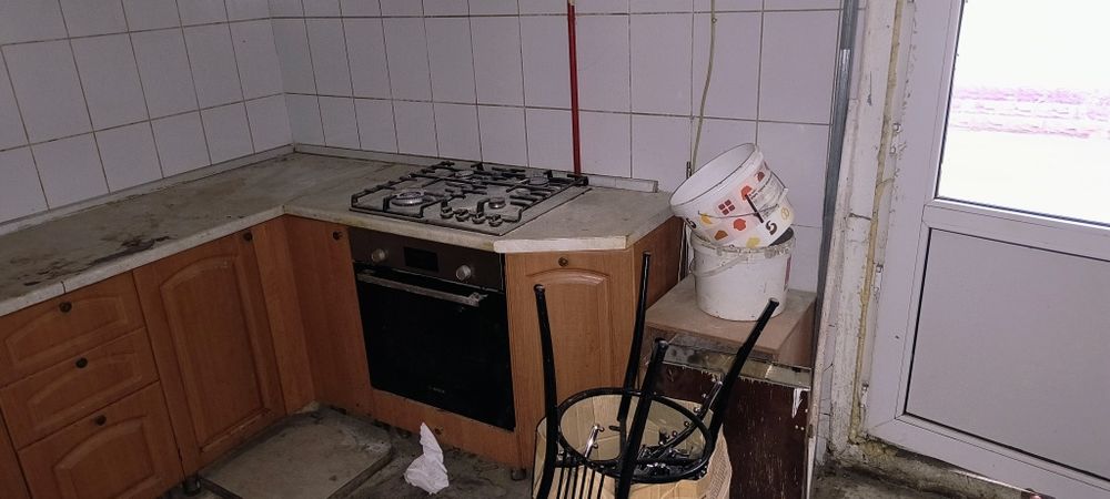 Продам кухонный гарнитур ЭКО мебель