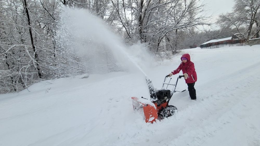 Снегоуборщик гусеничный