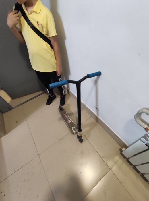 Продам трюковой самокат