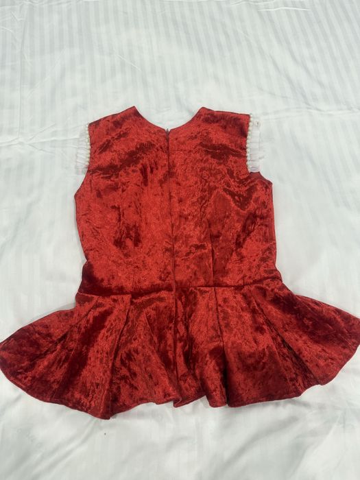 Продам жилет для девочек