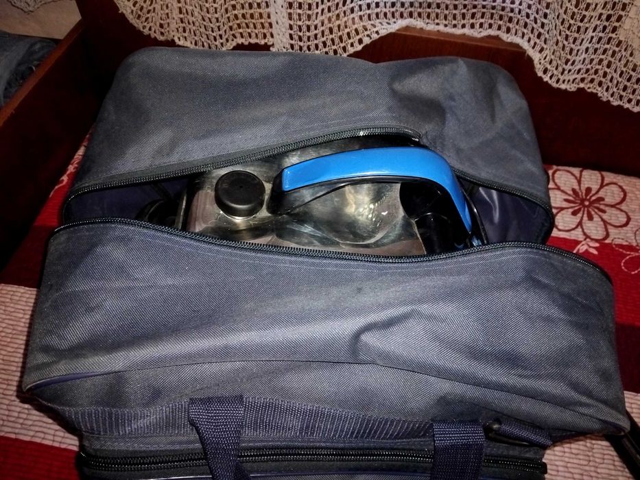 Продавам машина за сухо и мокро почистване