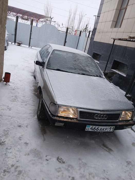 Ауди 100 сатылады