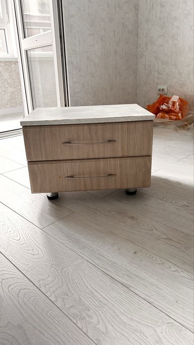 Тумбочки с задвижками