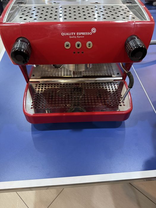 Продается красный Ferrari - Проф. Эспрессо машинка, кофе машина, coffe