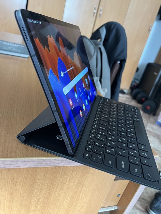 Самсунк С 7+ 128гб