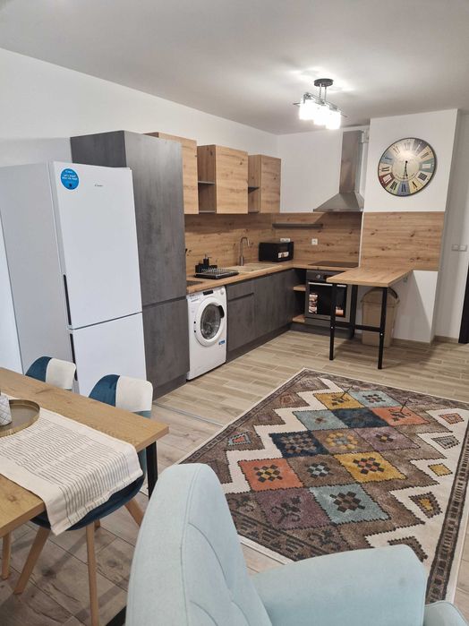 Дава се под наем Двустаен апартамент в Пловдив, Център - 85 кв.м за 650 € - Снимка #6